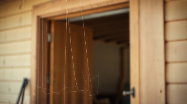 7 critères indispensables pour sélectionner l'isolant d'une porte de garage