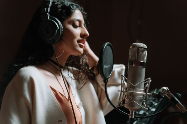 Top 10 conseils pour chanter en ligne avec succès
