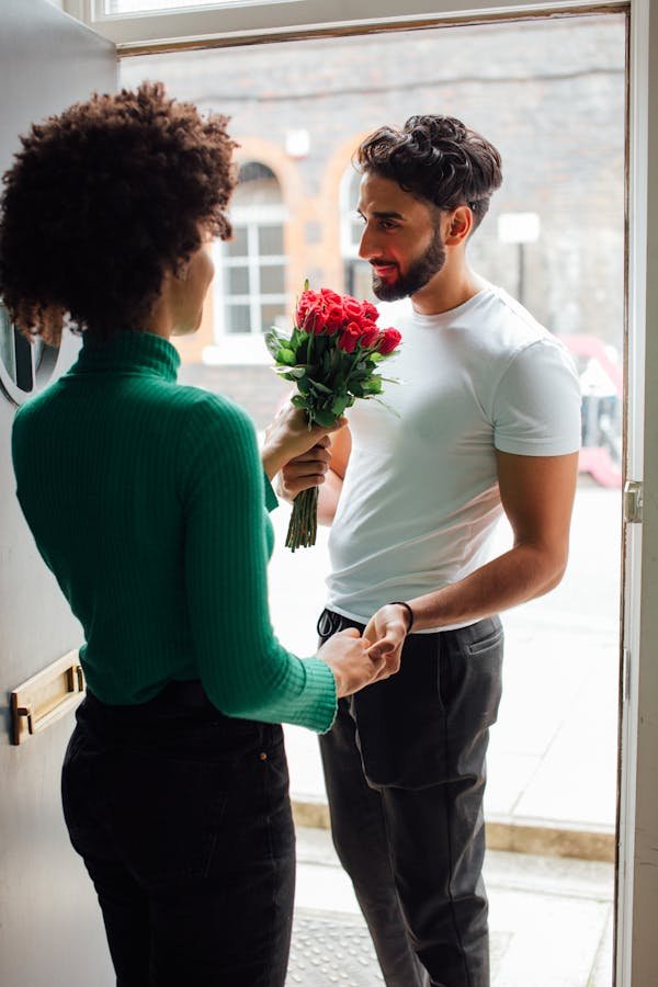 Réussir sa rencontre amoureuse : conseils et astuces pratiques